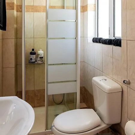 Apartment Mini Penthouse Loft With 2 Balconies Kipseli